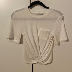 Wilfred/Aritzia Cropped Tee Shirt